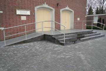 Trapleuning Gereformeerde kerk te Hollandscheveld
